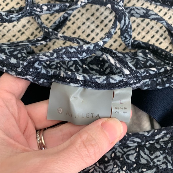 Athleta Navy Print Strappy Tank L - Picture 2 of 4